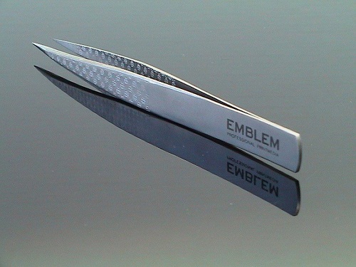 EMBLEM%20Pinzette